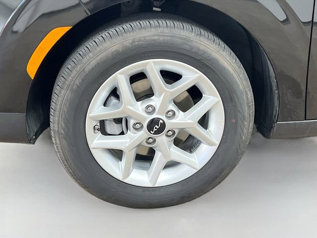 Certified 2025 Kia Soul LX image 29