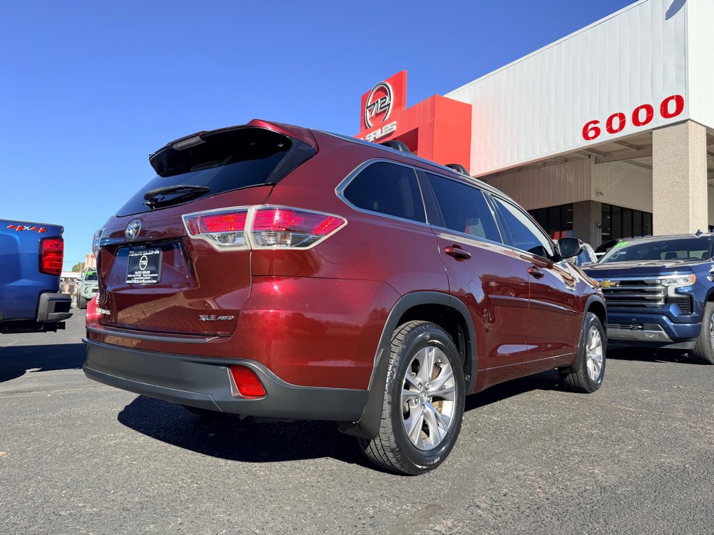 Used 2015 Toyota Highlander XLE image 41