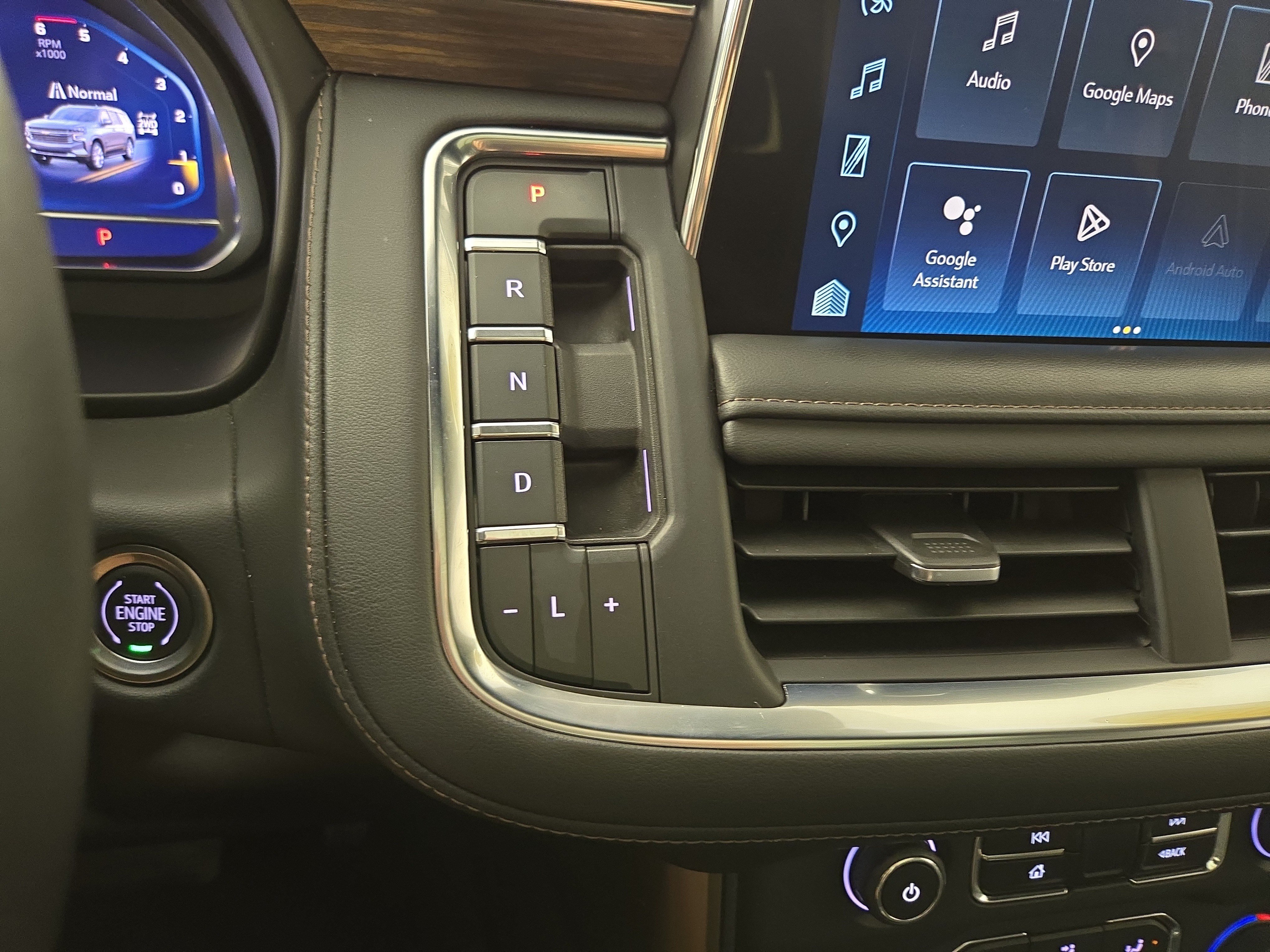 Certified 2023 Chevrolet Tahoe High Country w/ Advanced Technology Package AWD/4WD image 25