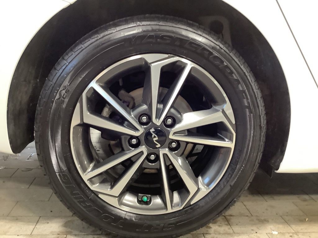 Certified 2023 Kia Forte LXS w/ LXS Technology Package image 23