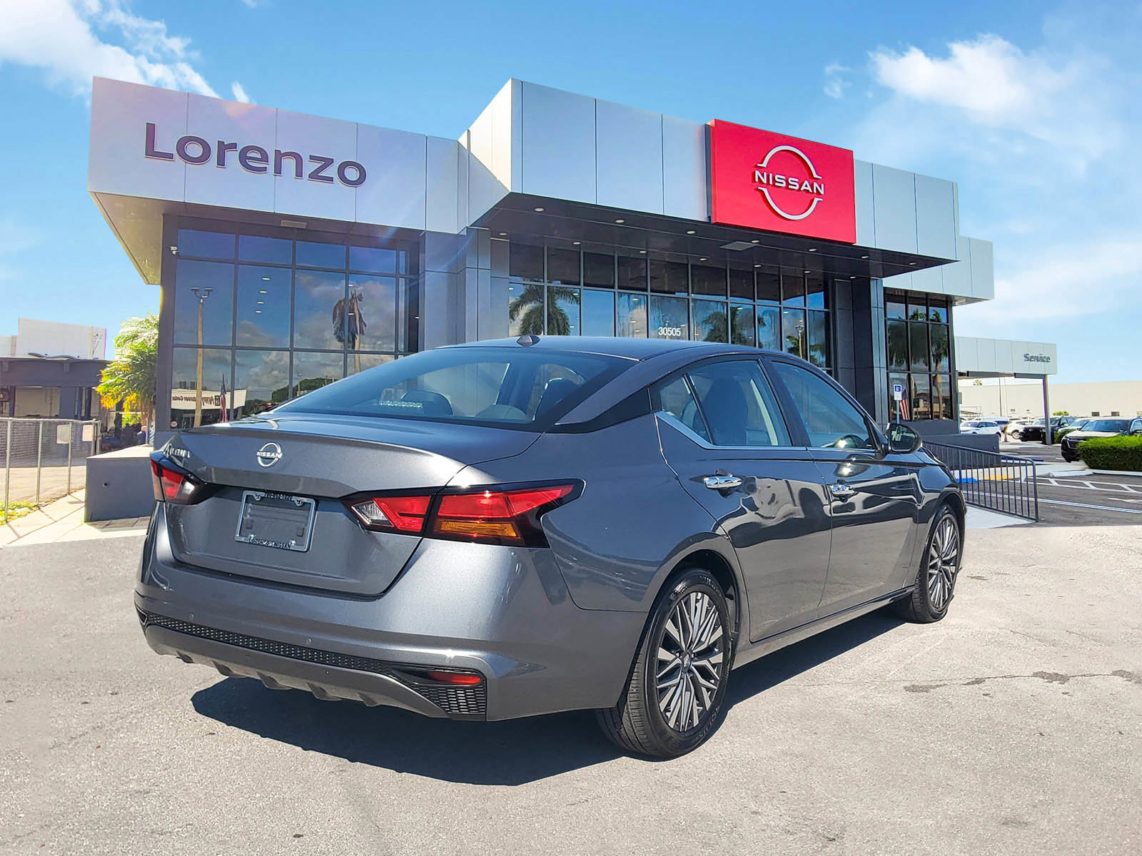 Certified 2025 Nissan Altima 2.5 SV image 5