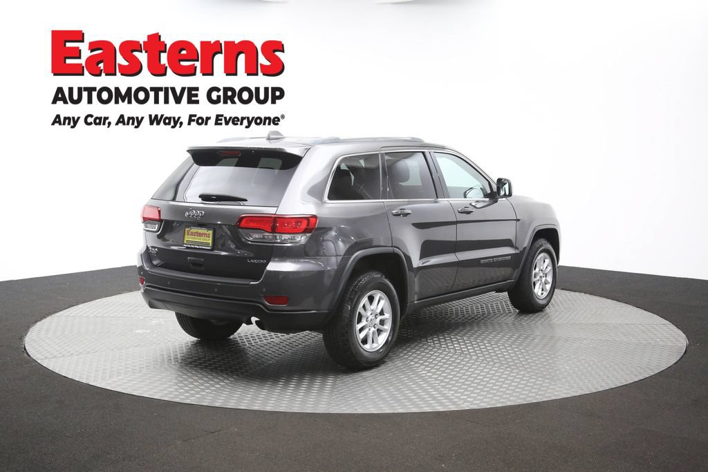 Used 2020 Jeep Grand Cherokee Laredo AWD/4WD image 39