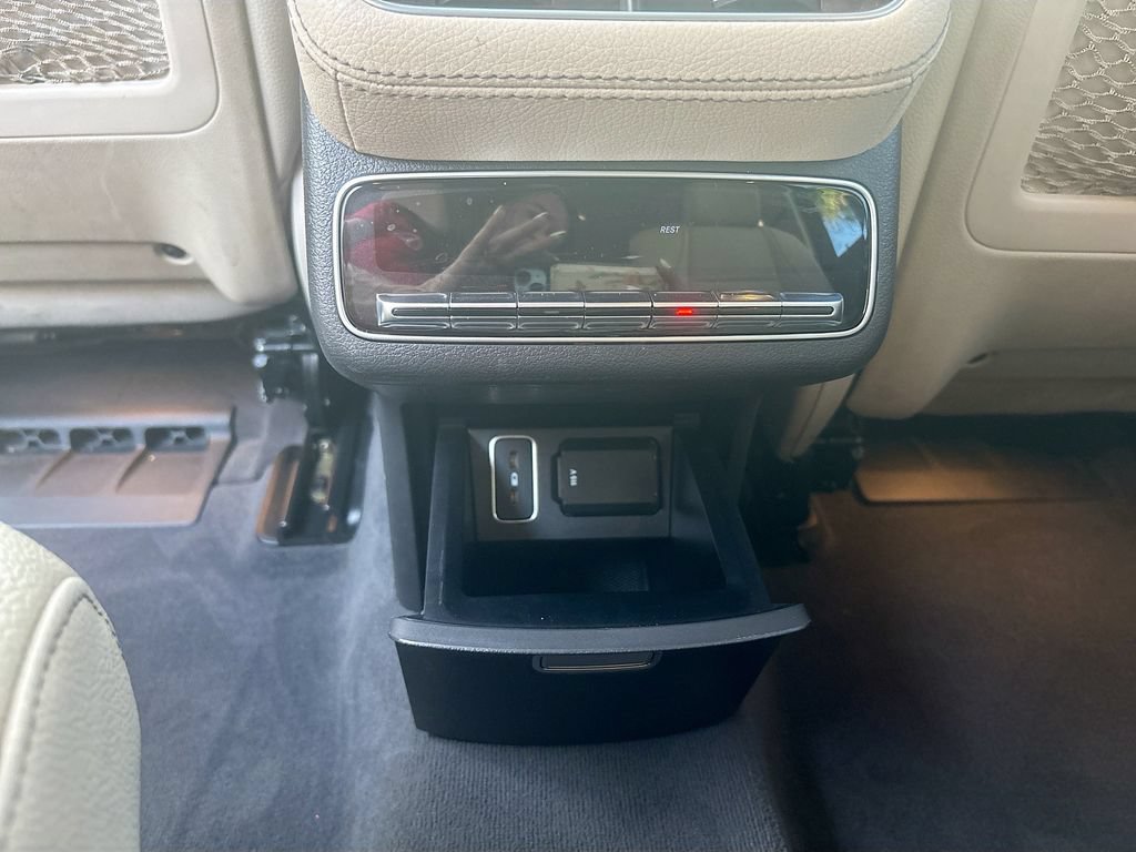 Used 2020 Mercedes-Benz GLS 450 4MATIC image 17