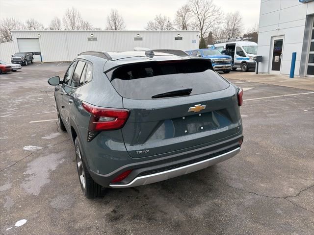 New 2026 Chevrolet Trax LT w/ Driver Confidence Package image 9