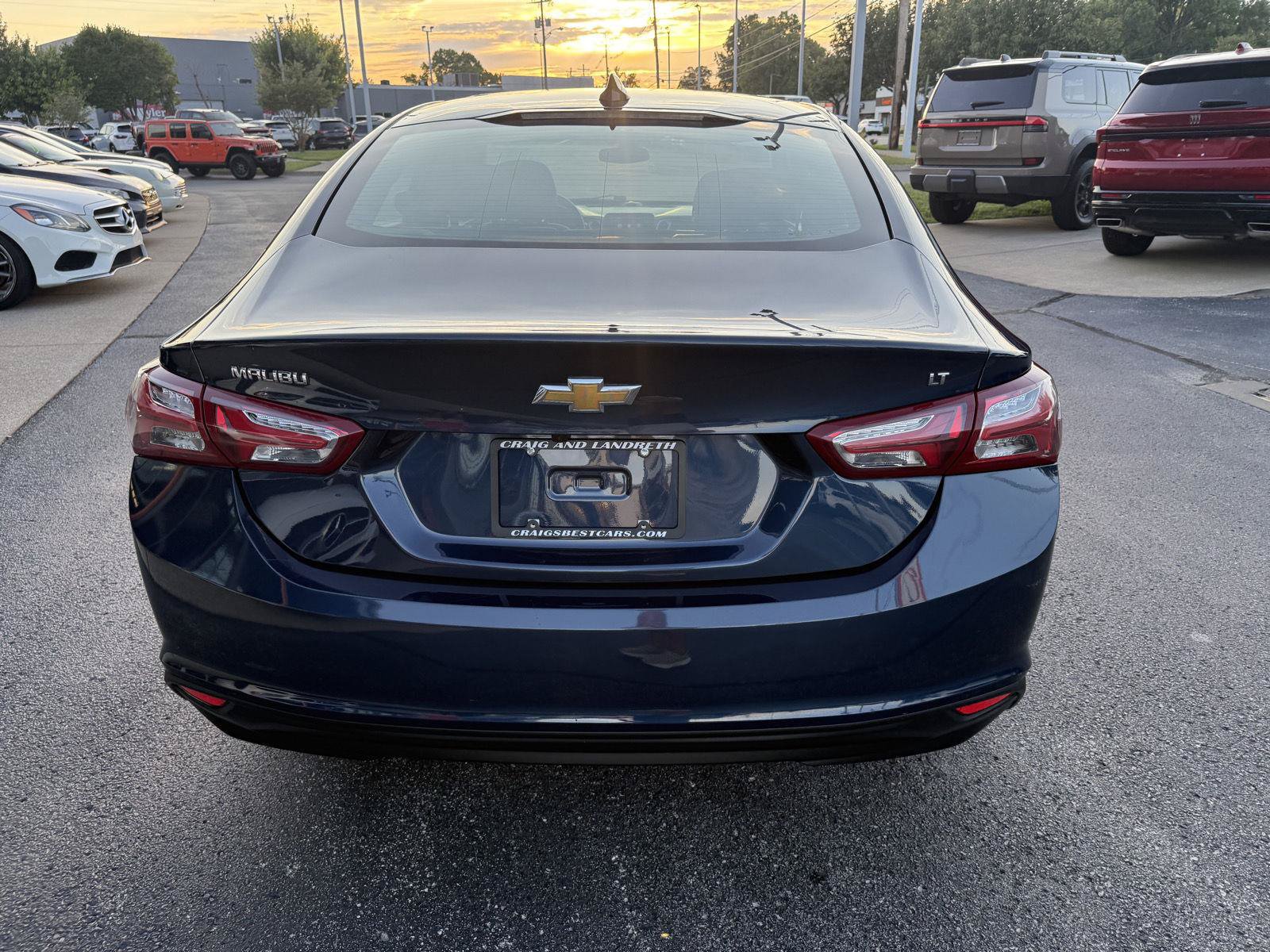 Used 2022 Chevrolet Malibu LT FWD image 4