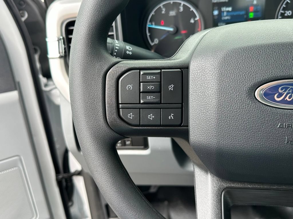 New 2026 Ford F250 XL AWD/4WD image 9
