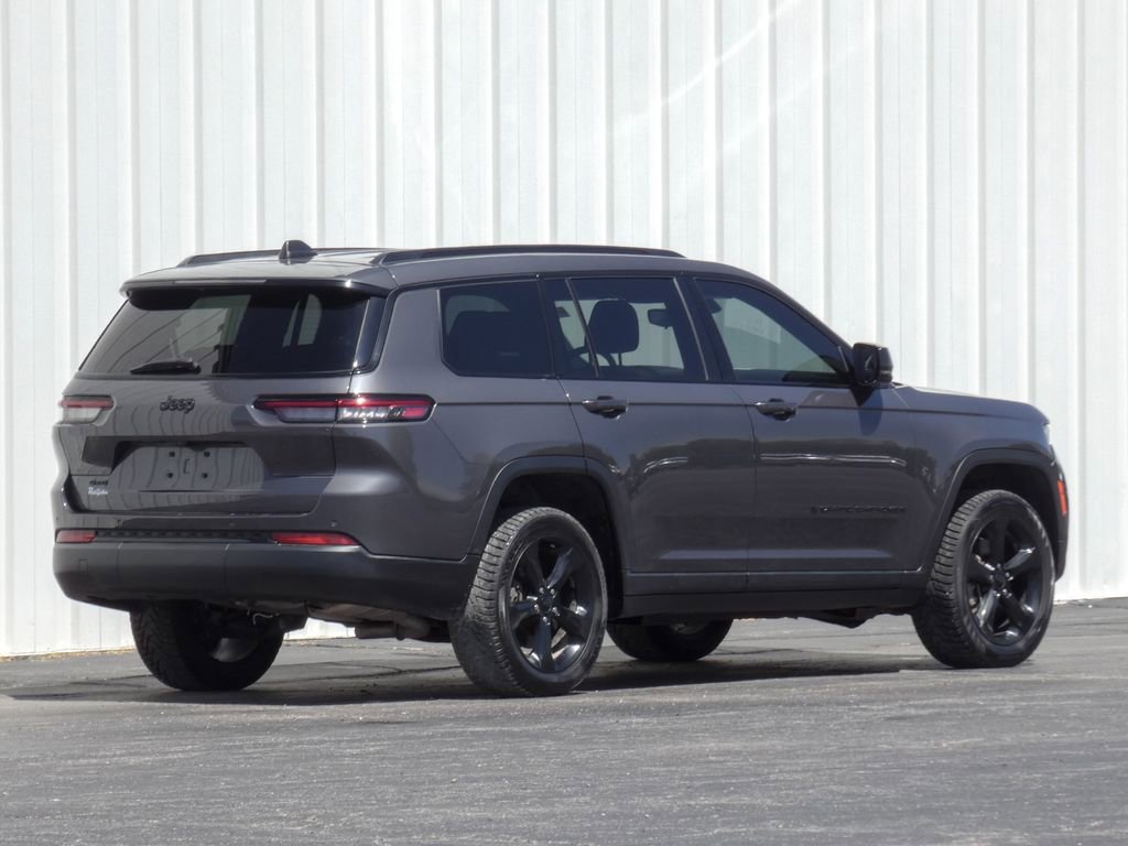 Used 2023 Jeep Grand Cherokee L Laredo AWD/4WD image 3