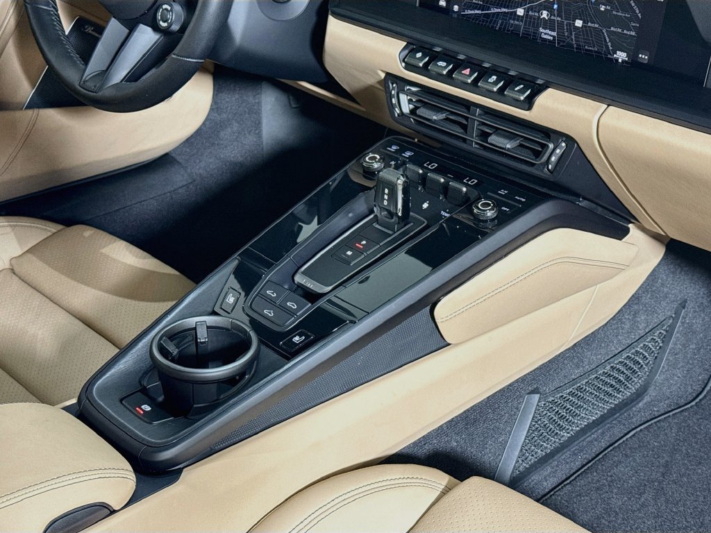 Certified 2024 Porsche 911 Carrera GTS RWD image 20
