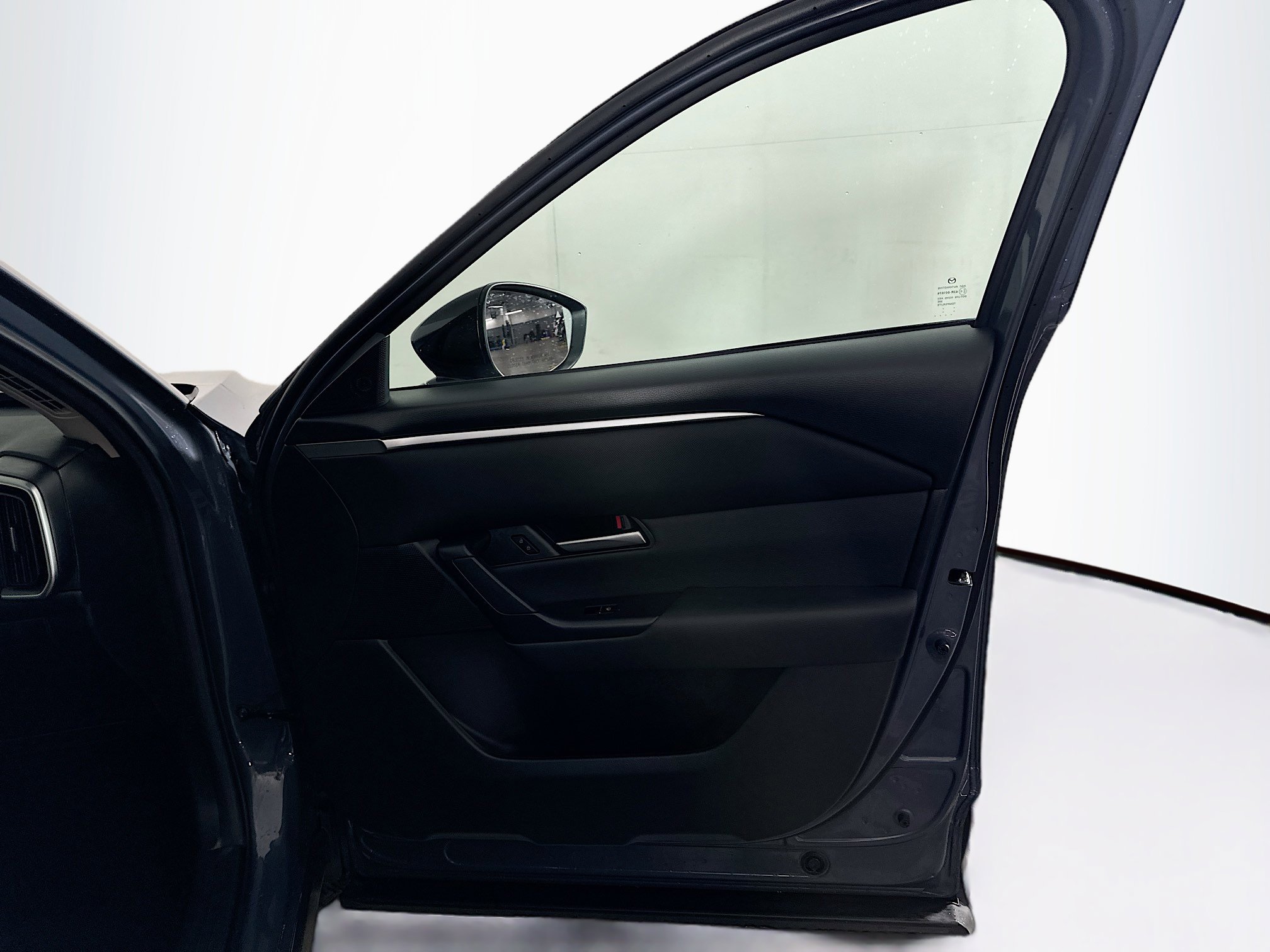 Used 2025 MAZDA CX-50 2.5 Hybrid w/ Preferred Pkg image 30