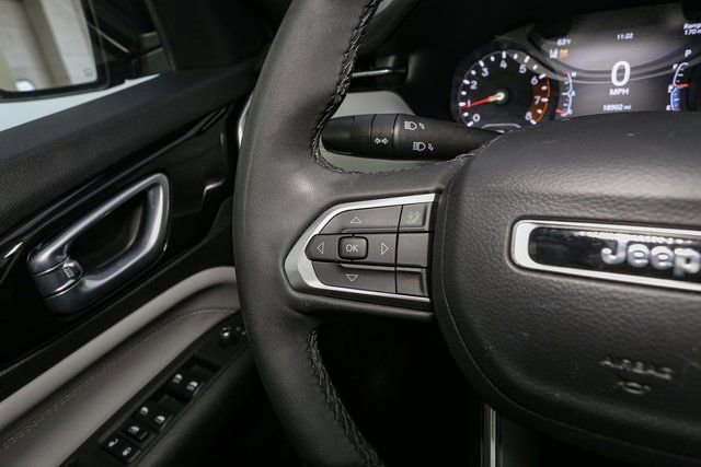 Used 2024 Jeep Compass Limited image 30