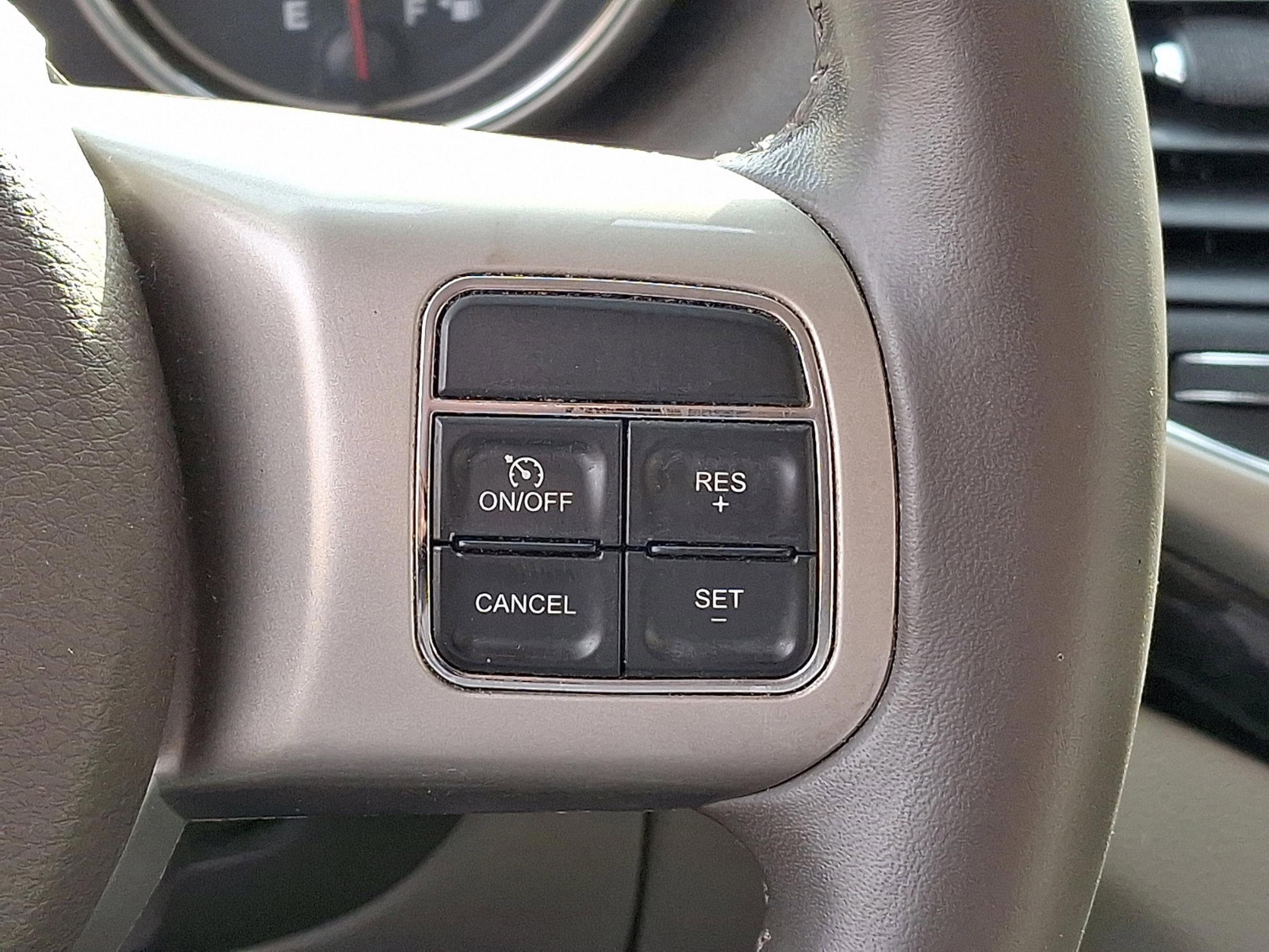 Used 2012 Jeep Grand Cherokee Laredo image 22