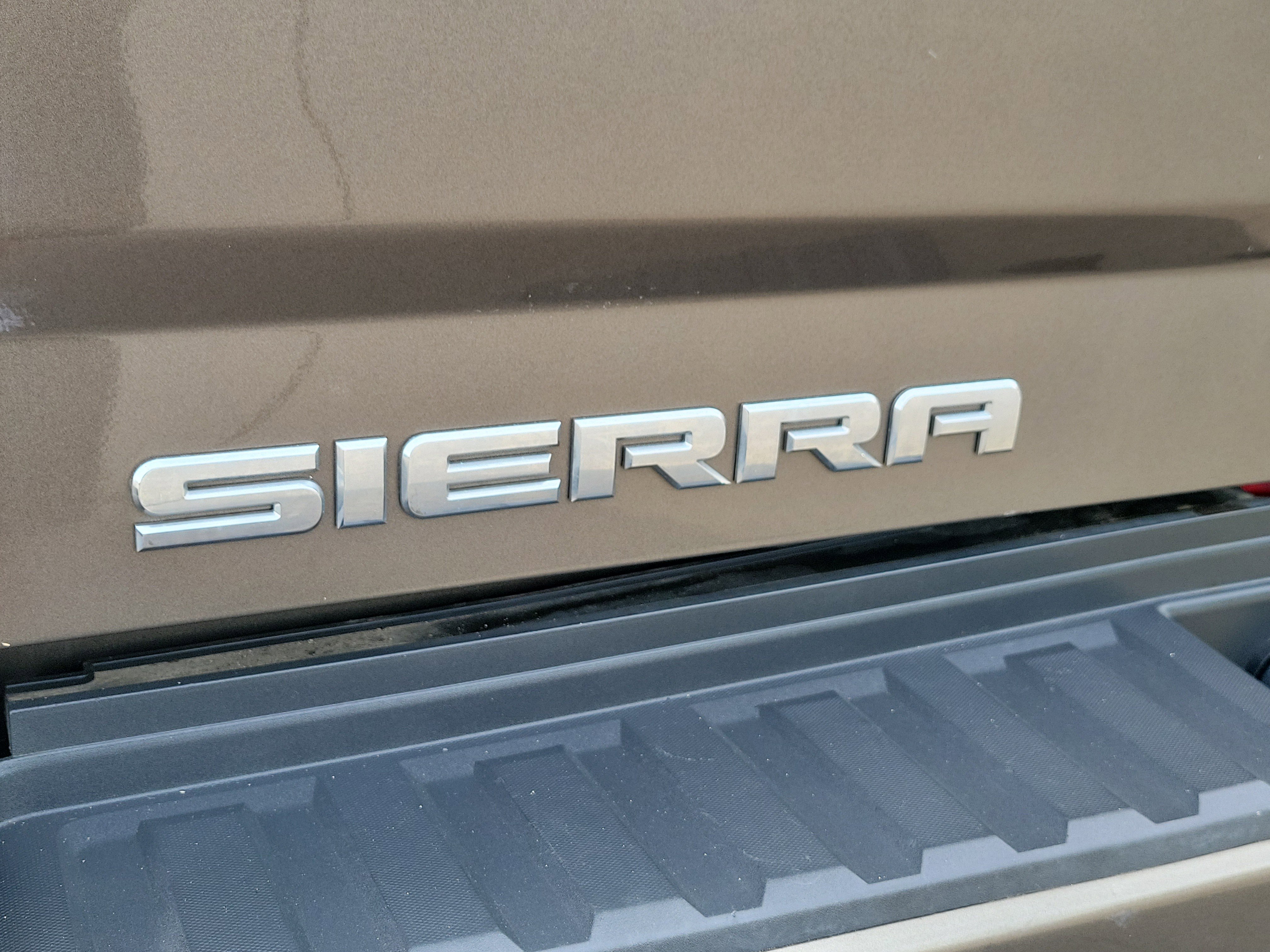 Used 2015 GMC Sierra 3500 Denali w/ Duramax Plus Package image 7