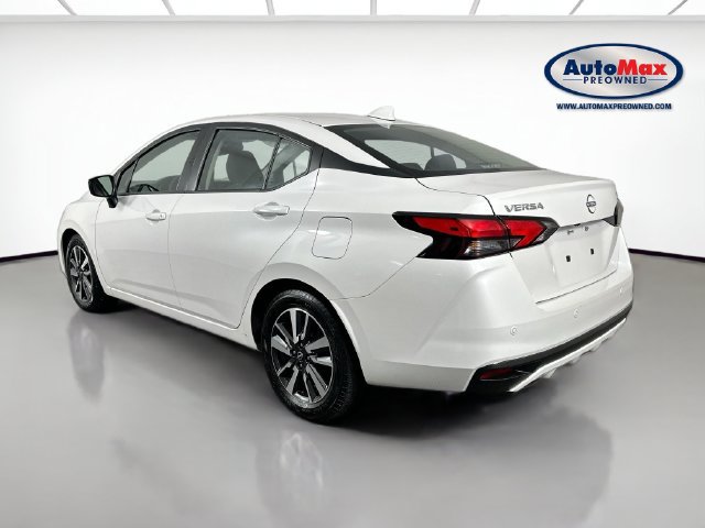 Used 2024 Nissan Versa SV FWD image 5