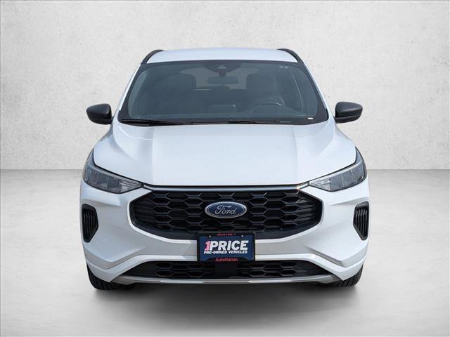 Used 2023 Ford Escape ST-Line image 2