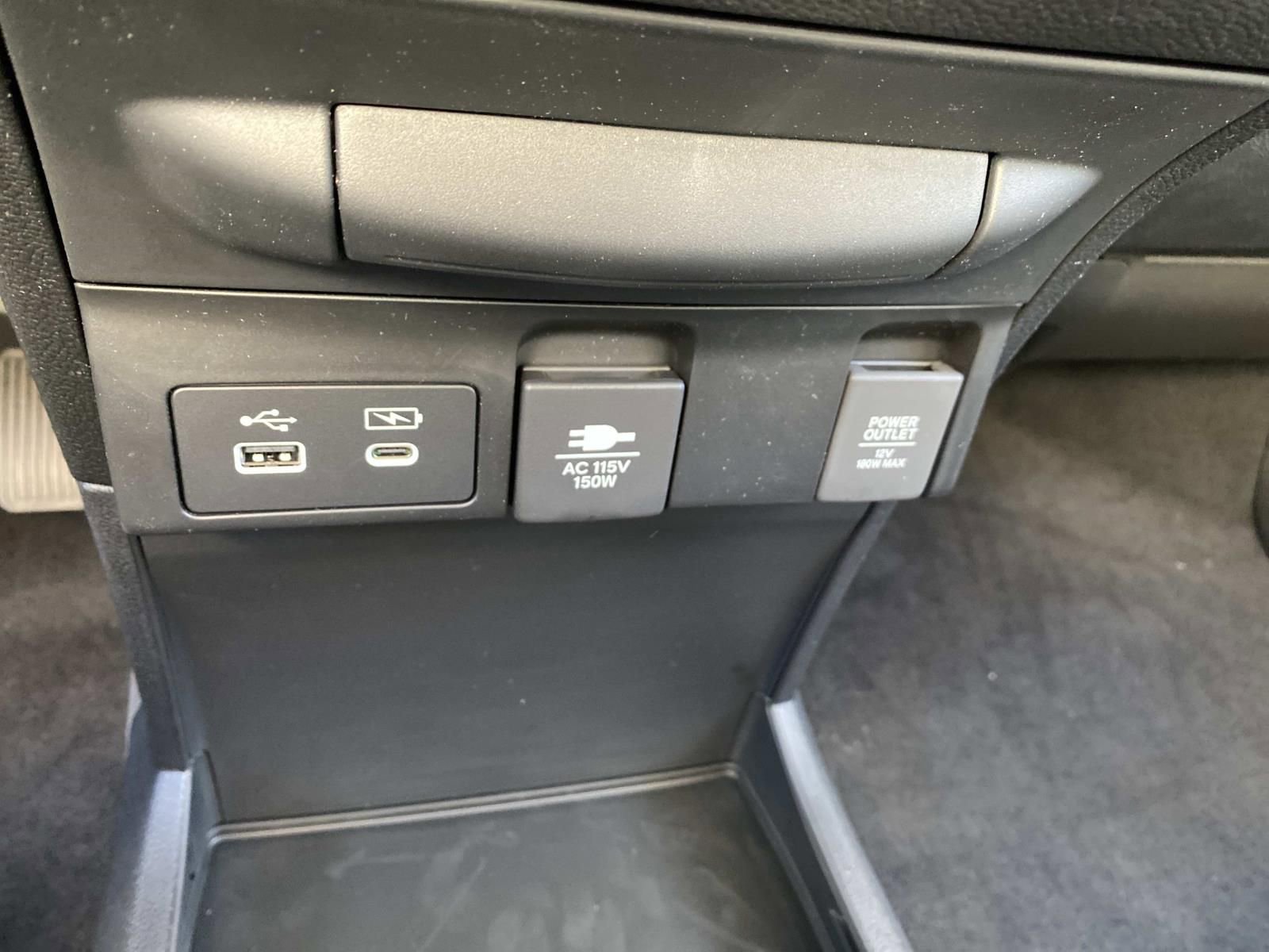 New 2026 Honda Odyssey Touring image 13