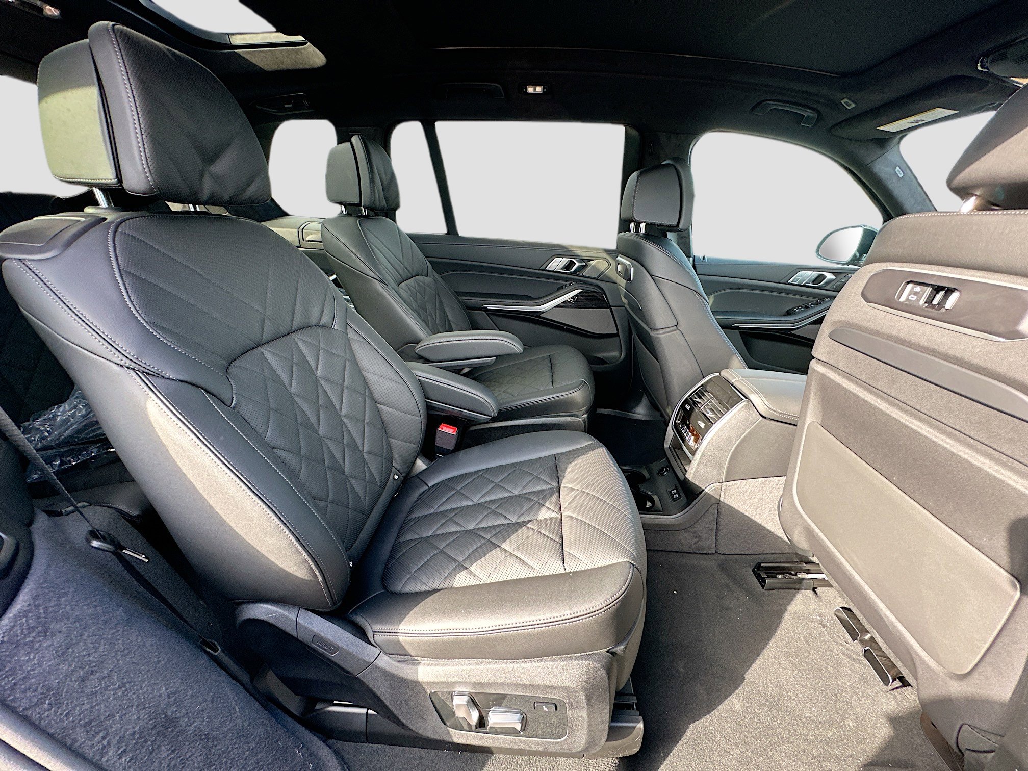 New 2026 BMW X7 xDrive40i w/ Executive Package AWD/4WD image 22