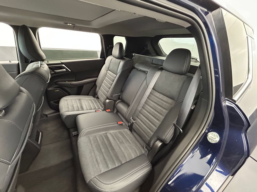New 2026 Mitsubishi Outlander SE FWD image 40