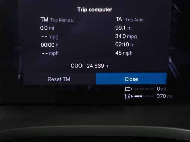 Used 2024 Volvo XC60 T8 Plus w/ Protection Package Premier image 22