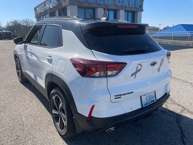 Used 2021 Chevrolet TrailBlazer RS w/ Sun and Liftgate Package image 8