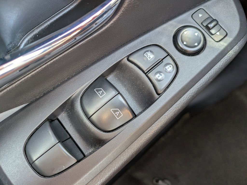 Certified 2023 Nissan Kicks SR w/ SR Premium Package image 24