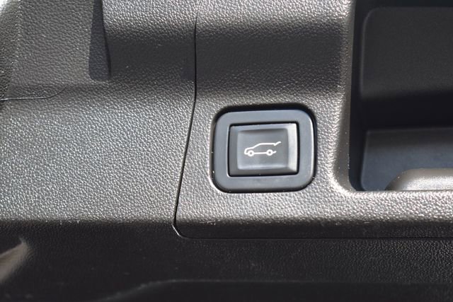 Used 2018 GMC Acadia SLT w/ LPO, Floor Liner Package AWD/4WD image 21