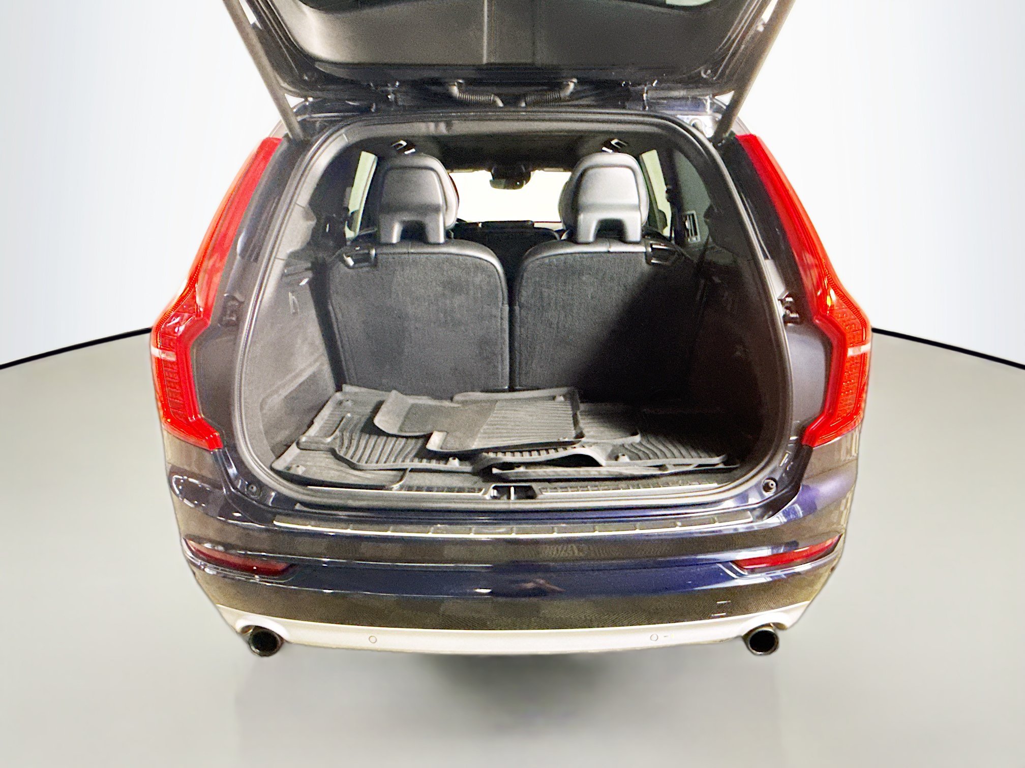 Used 2019 Volvo XC90 T5 Momentum w/ Protection Package Premier FWD image 35