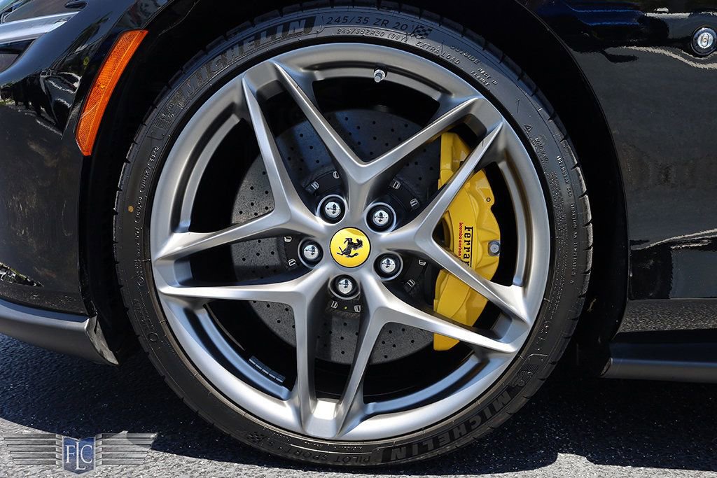 Used 2025 Ferrari Roma Spider RWD image 35