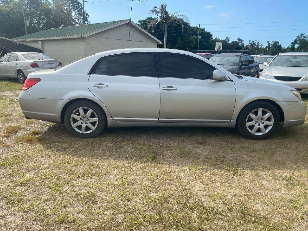 Used 2006 Toyota Avalon XL image 4