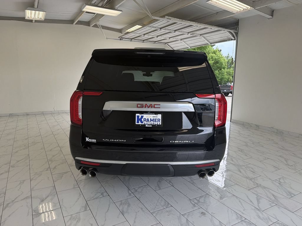 Used 2022 GMC Yukon Denali RWD image 7