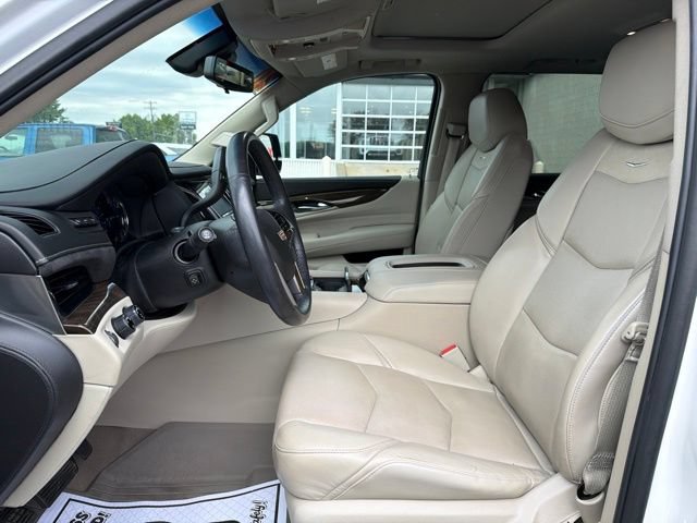 Certified 2020 Cadillac Escalade Luxury AWD/4WD image 13