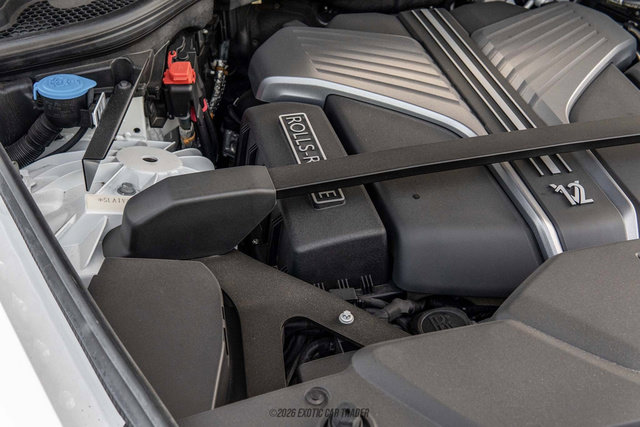 Used 2023 Rolls-Royce Cullinan Black Badge AWD/4WD image 17