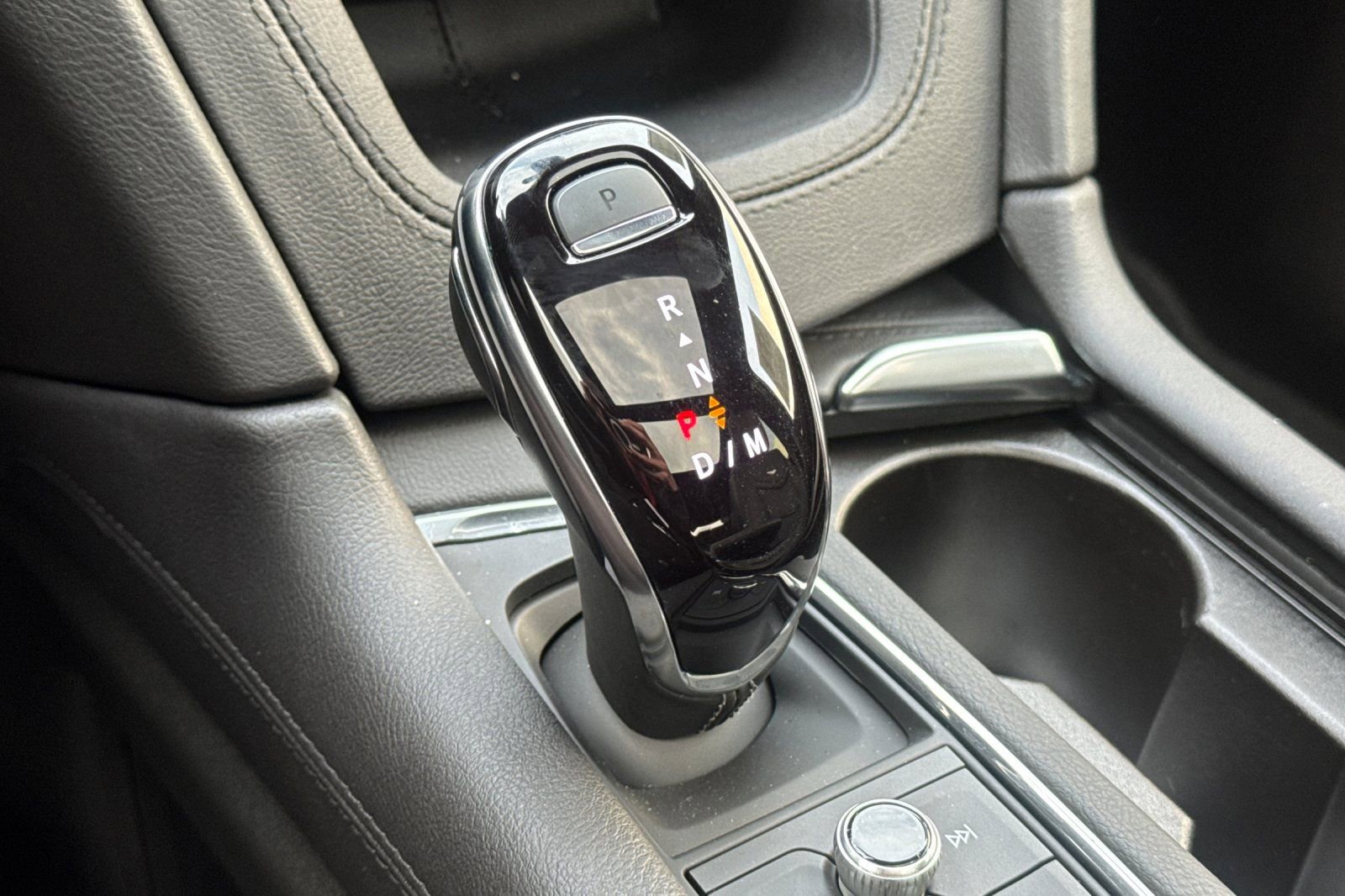 Used 2025 Cadillac XT5 Premium Luxury w/ LPO, Red Accent Package image 30