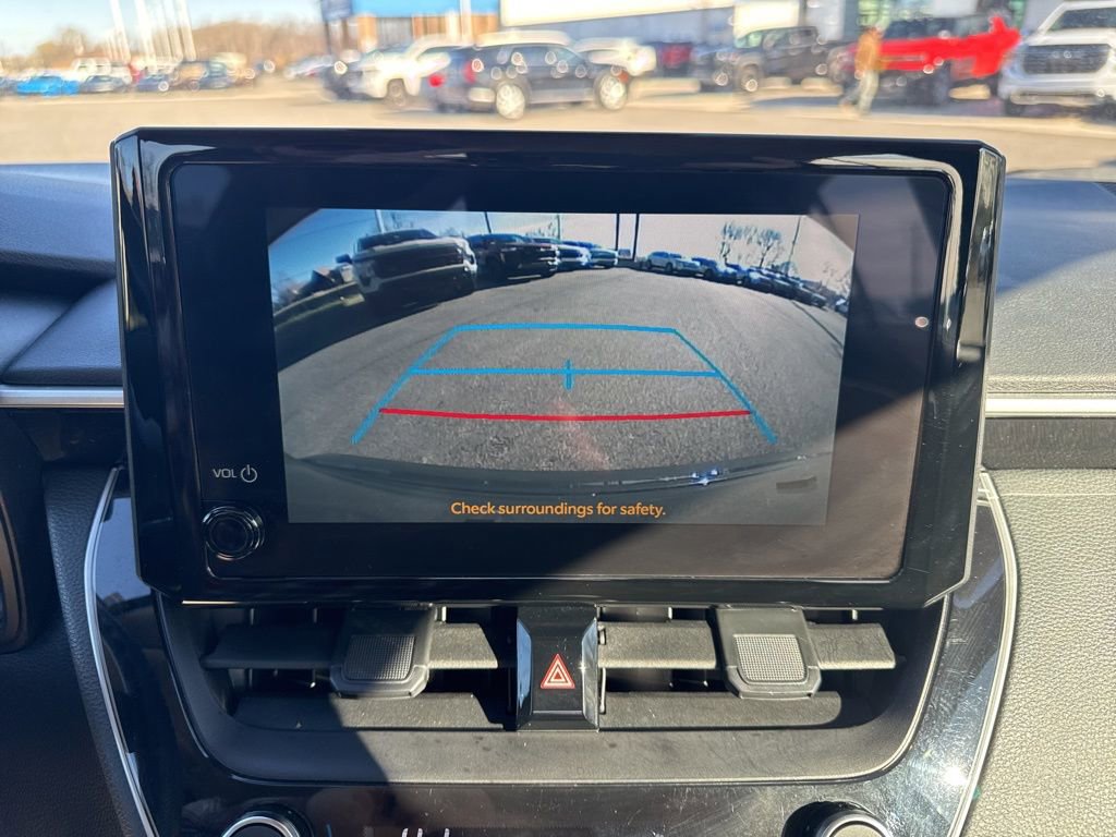 Used 2025 Toyota Corolla LE image 18