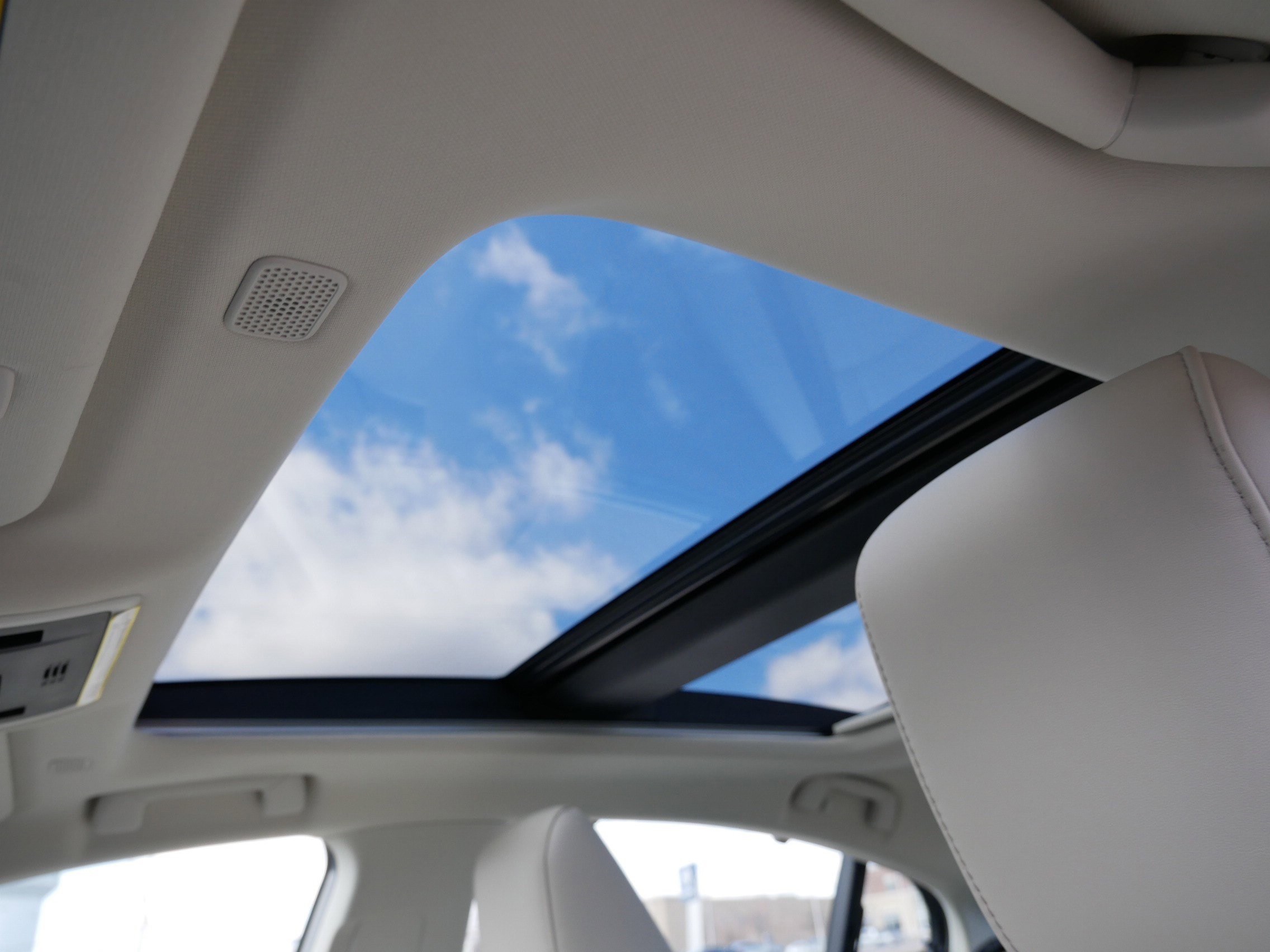 Used 2025 Lexus ES 350 Ultra Luxury image 34