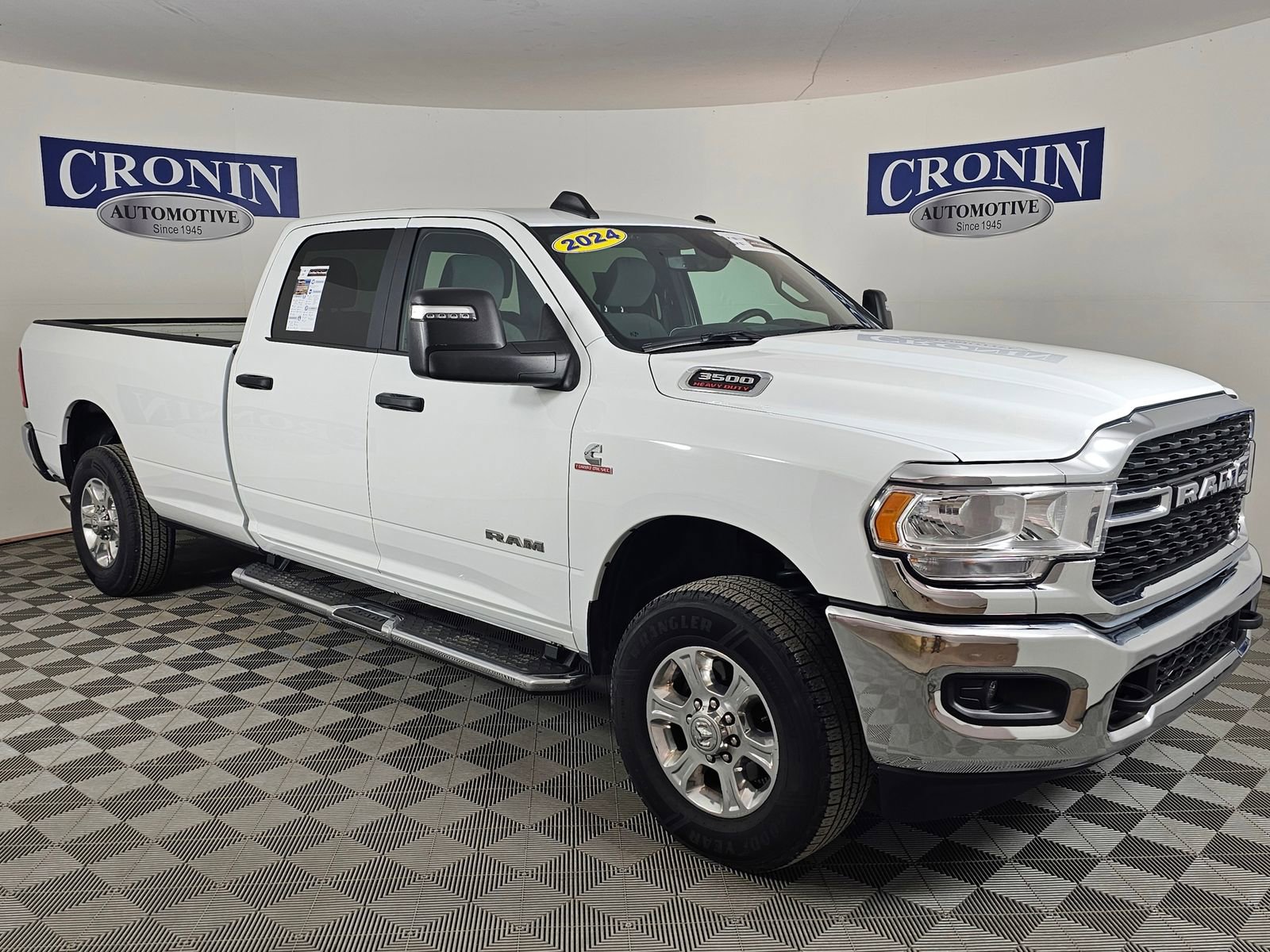 Used 2024 RAM 3500 Big Horn image 7