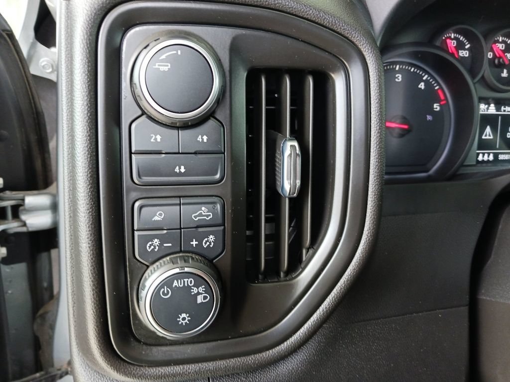 Used 2024 Chevrolet Silverado 2500 Custom w/ Custom Value Package AWD/4WD image 35