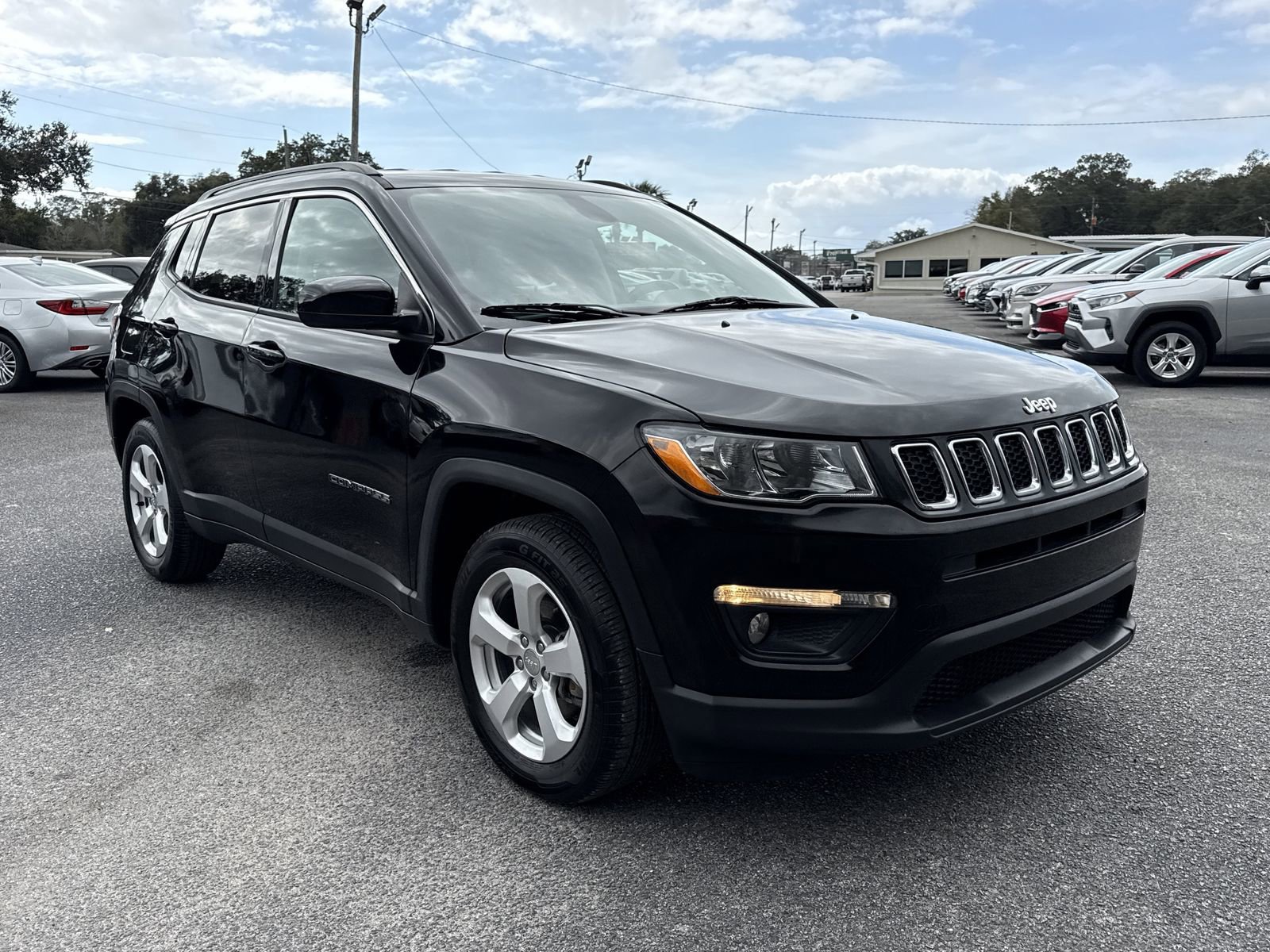 Used 2019 Jeep Compass Latitude w/ Popular Equipment Group image 7