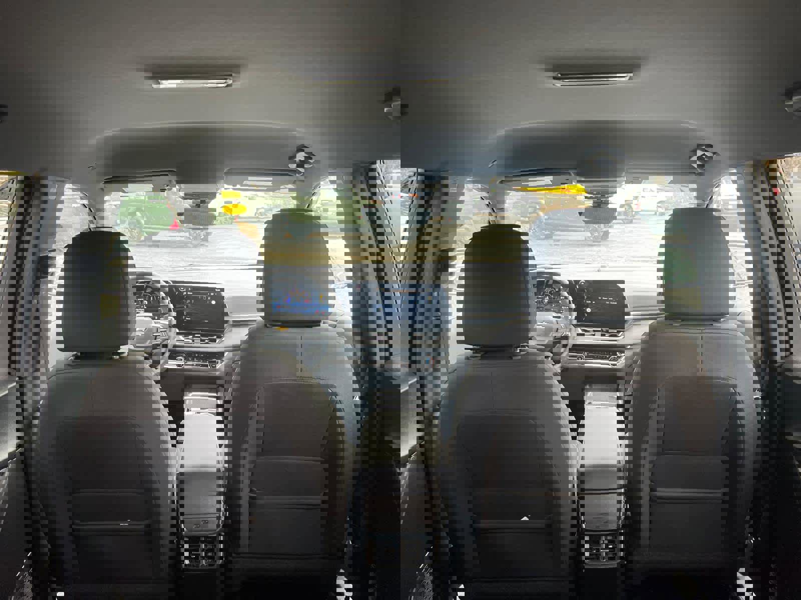 Certified 2025 Chevrolet Equinox LT w/ Safety and Technology Package AWD/4WD image 38