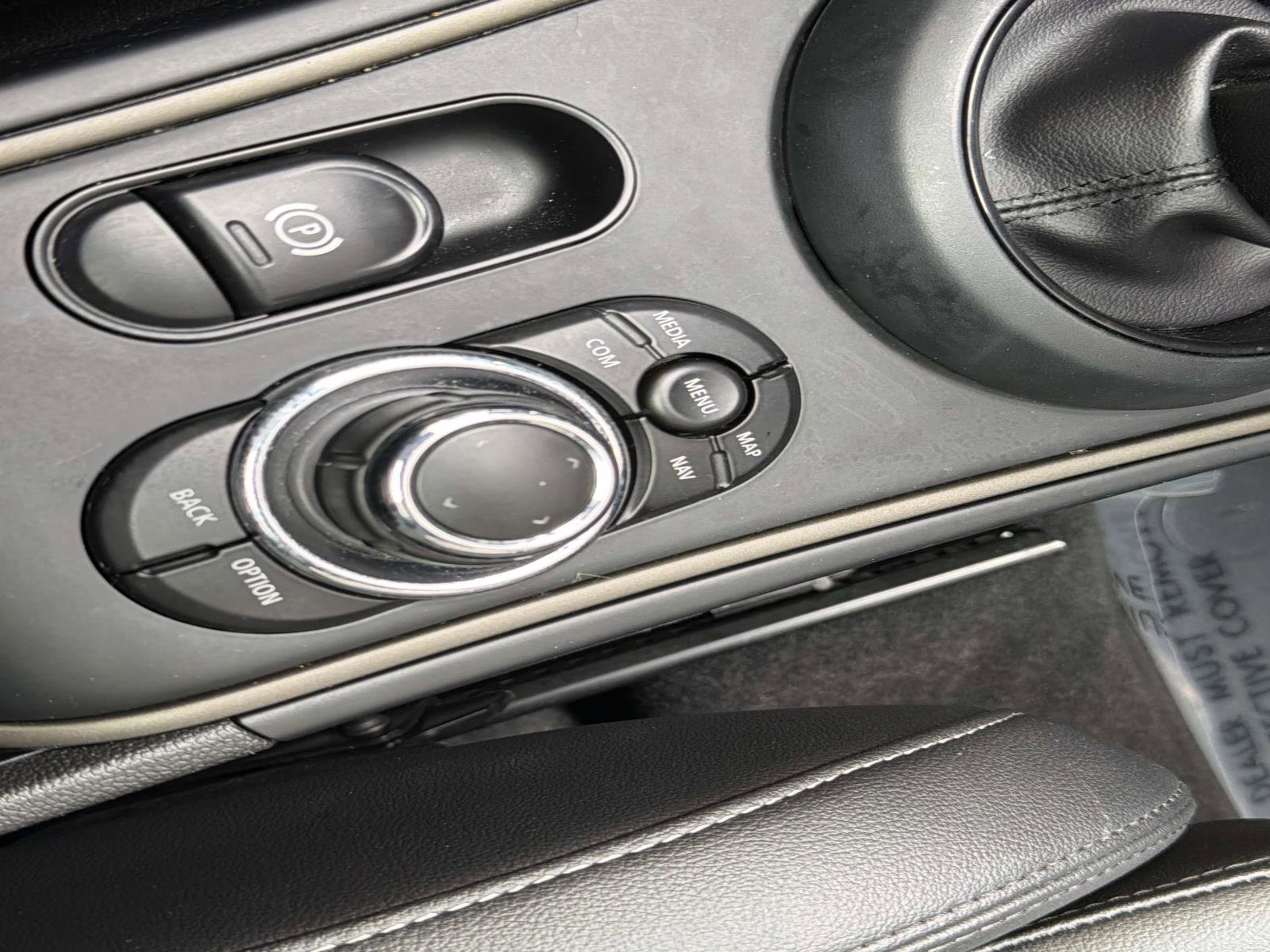 Used 2022 MINI Cooper Countryman S w/ Premium Package image 24