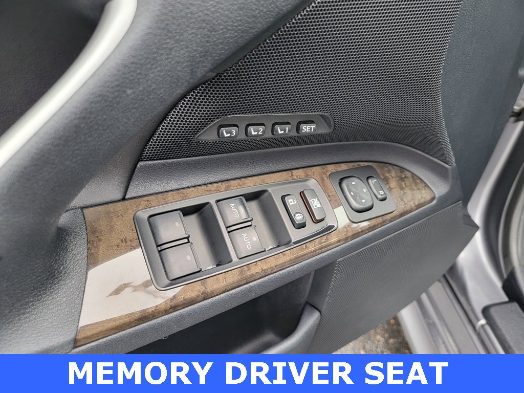 Used 2012 Lexus IS 350C image 16