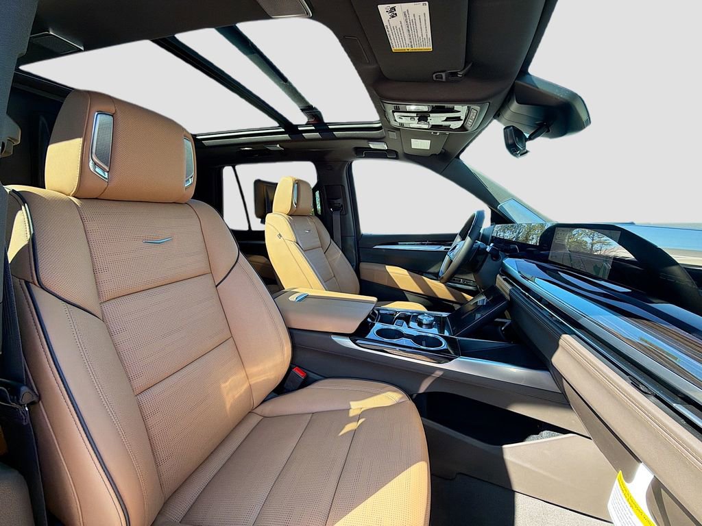 New 2026 Cadillac Escalade Luxury w/ Touring Package AWD/4WD image 32