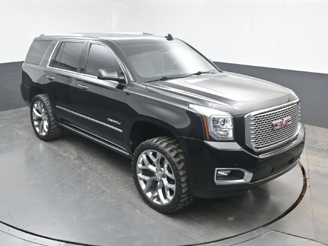 Used 2017 GMC Yukon Denali w/ Open Road Package AWD/4WD image 13
