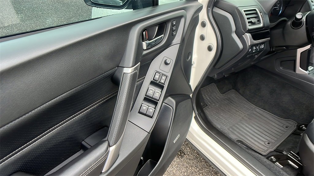 Used 2018 Subaru Forester 2.5i Touring w/ Popular Package #2 image 12