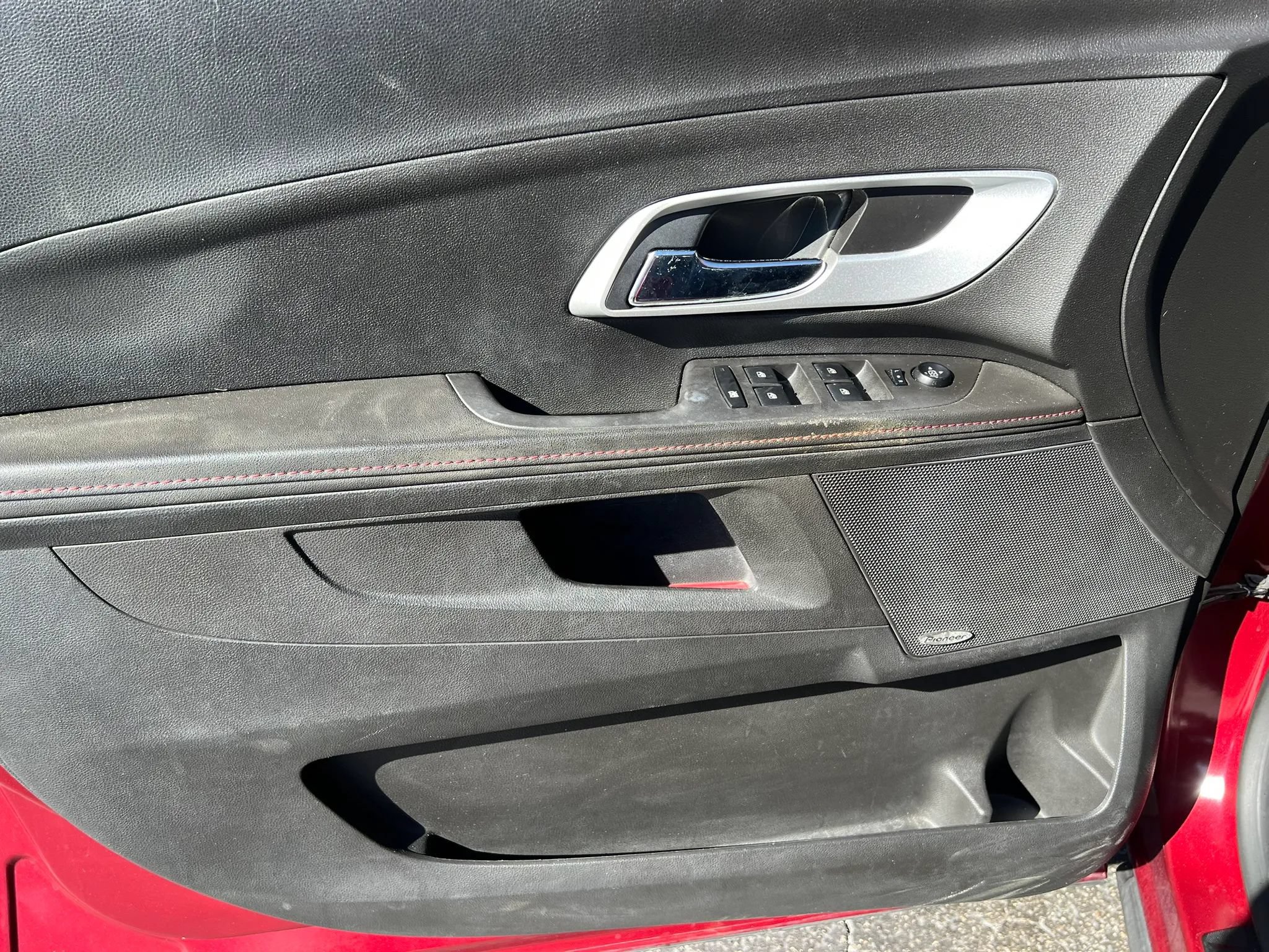 Used 2011 Chevrolet Equinox LT FWD image 9