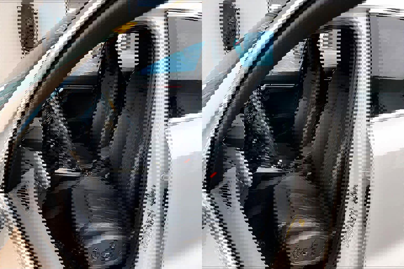 Used 2023 Audi S3 Premium w/ Convenience Package image 8