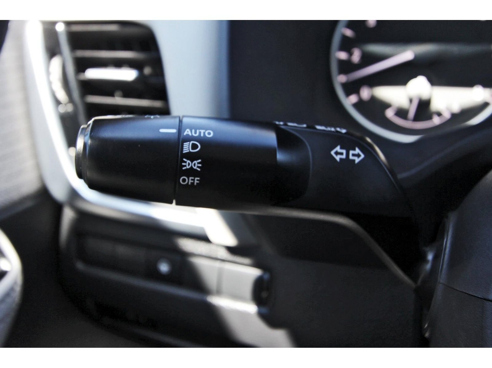 Certified 2023 Nissan Rogue SV FWD image 21