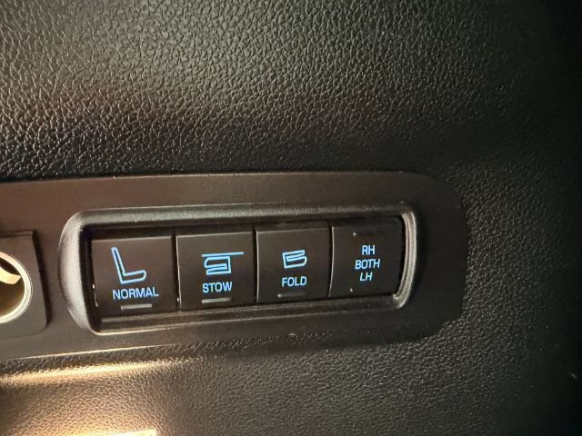 Used 2017 Ford Explorer Limited AWD/4WD image 23