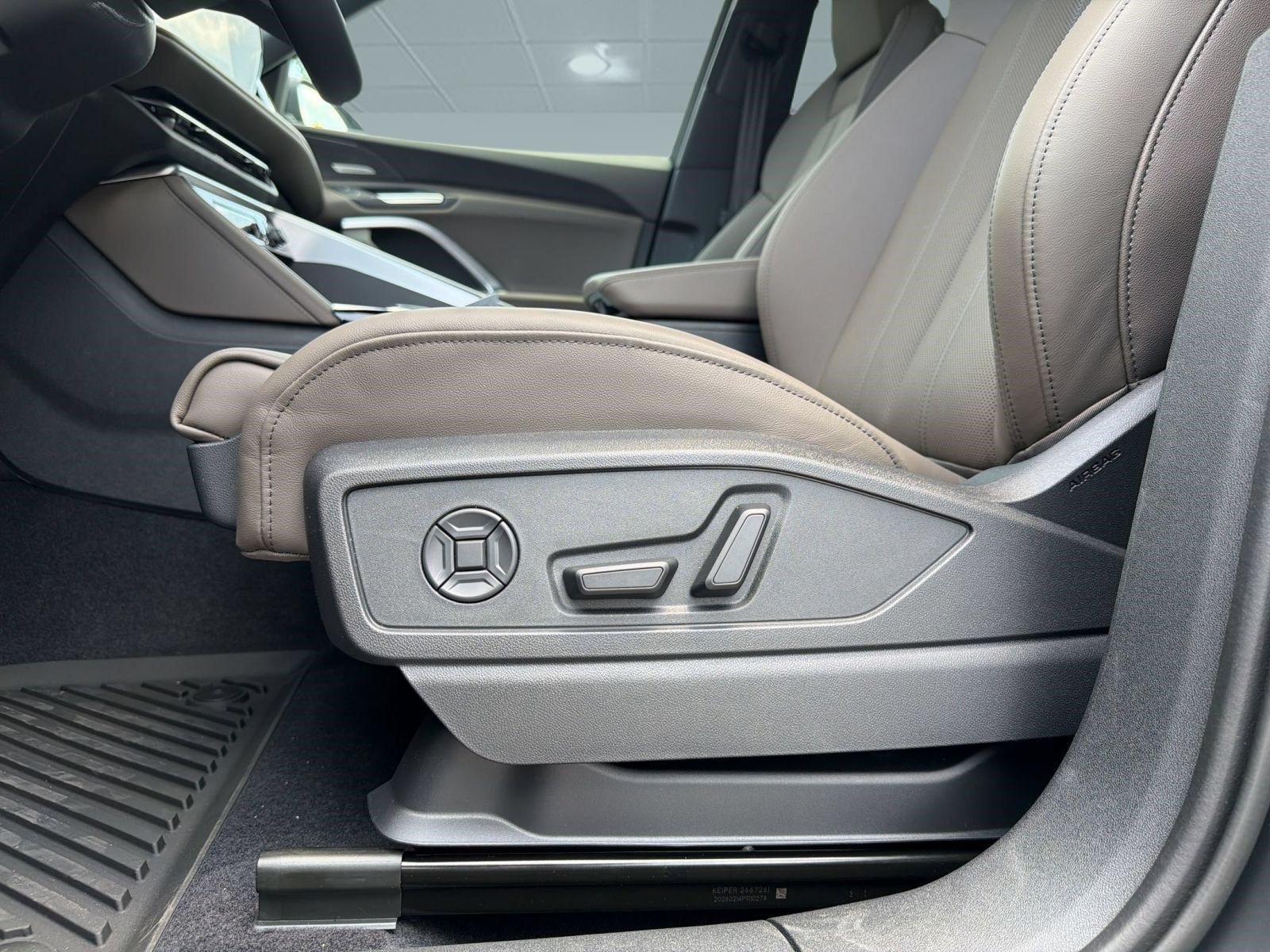 New 2026 Audi Q5 Premium w/ Premium Plus AWD/4WD image 14