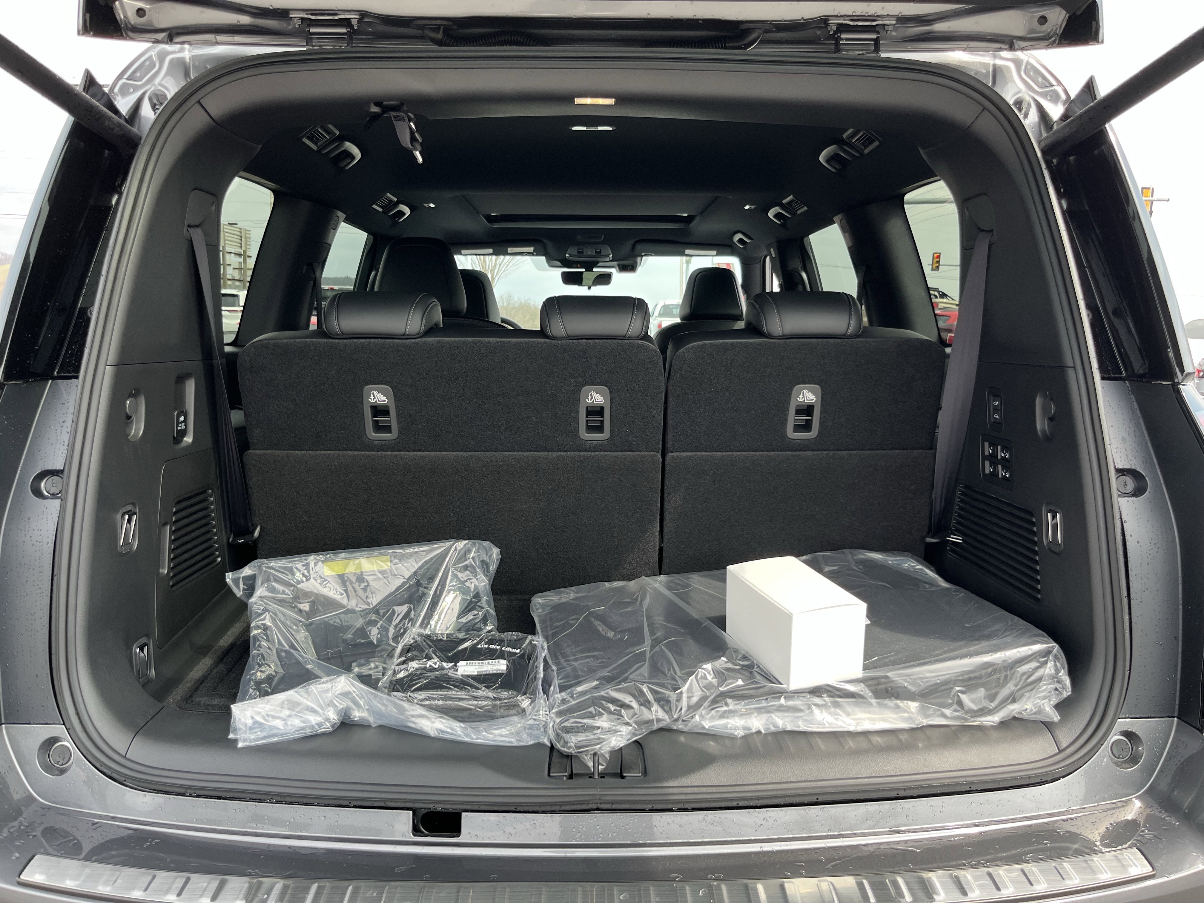 New 2026 Nissan Armada PRO-4X AWD/4WD image 7