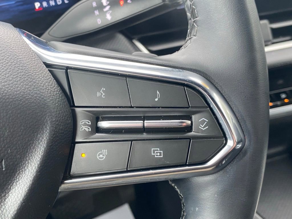 Used 2025 Chevrolet Equinox LT w/ Safety and Technology Package image 28